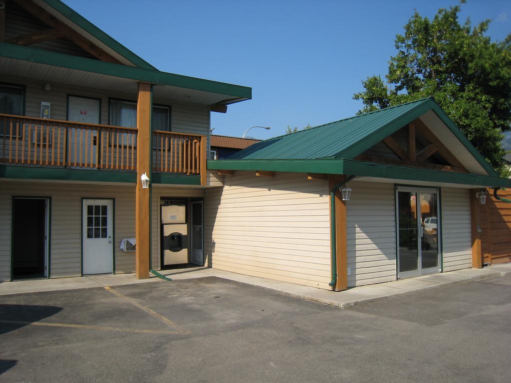 Econo Lodge Golden Exterior photo